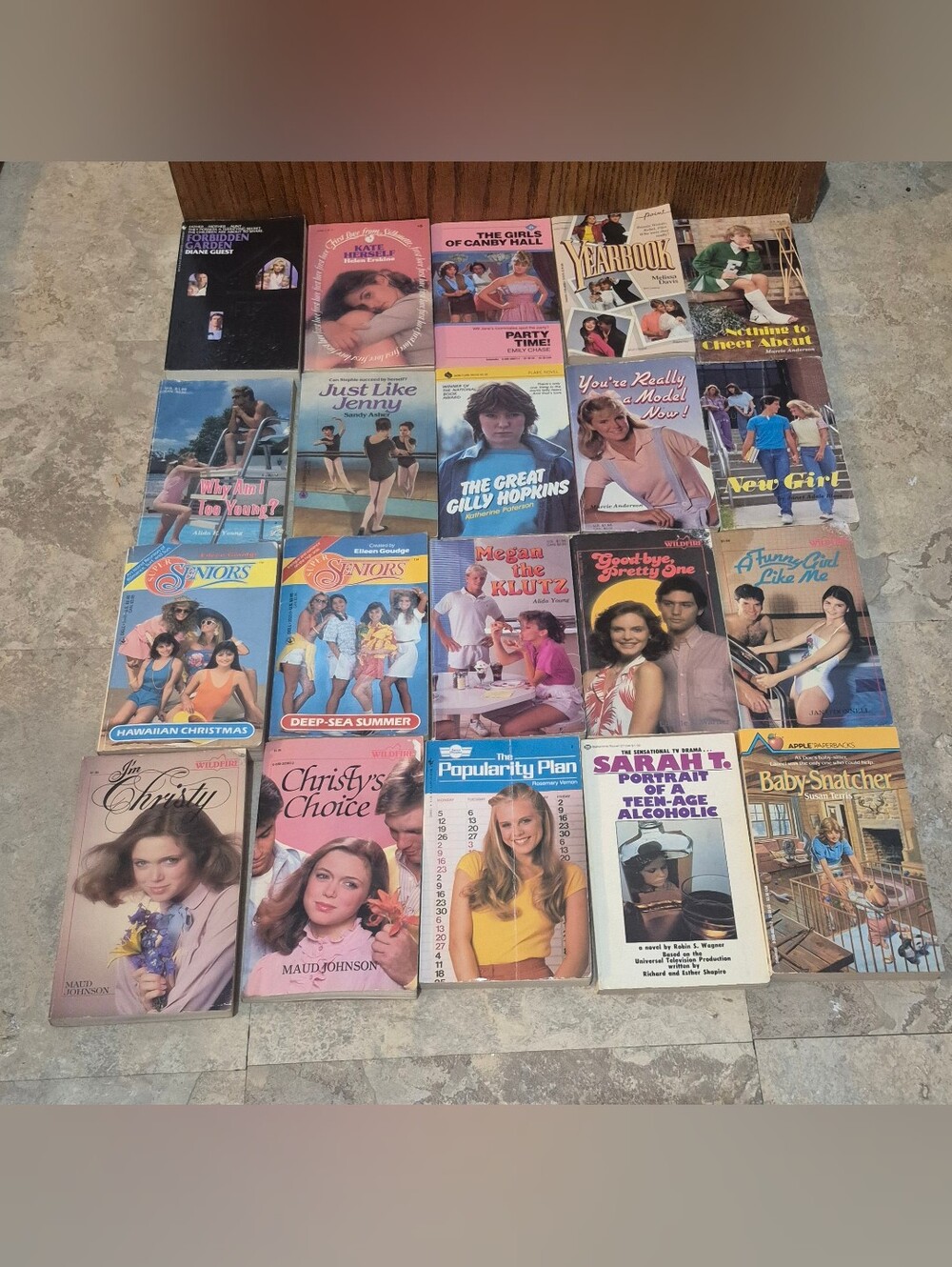 Lot of 20 Vintage Teen YA Romance Paperback Books Sweet Dreams Wildfire Super...